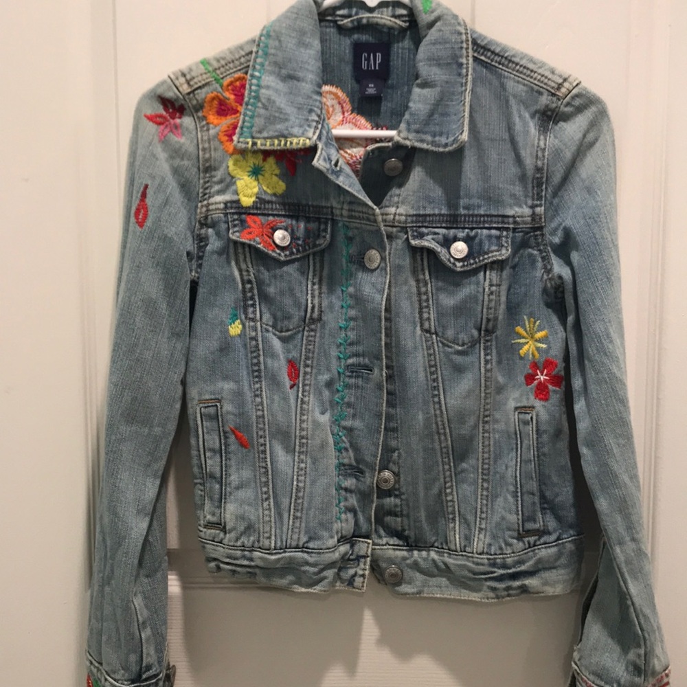 Gap jean embroidery jacket!